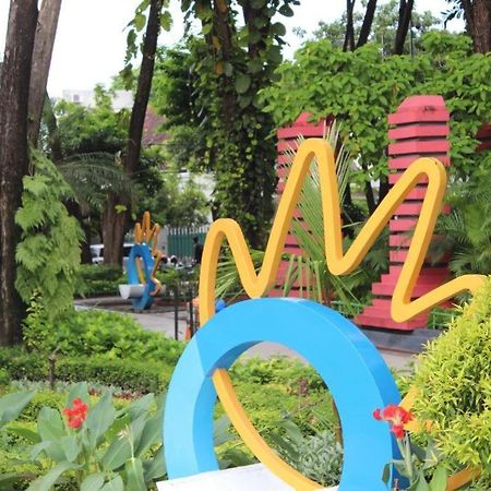 Jawa 22 Hotel And Residence Surabaya Kültér fotó